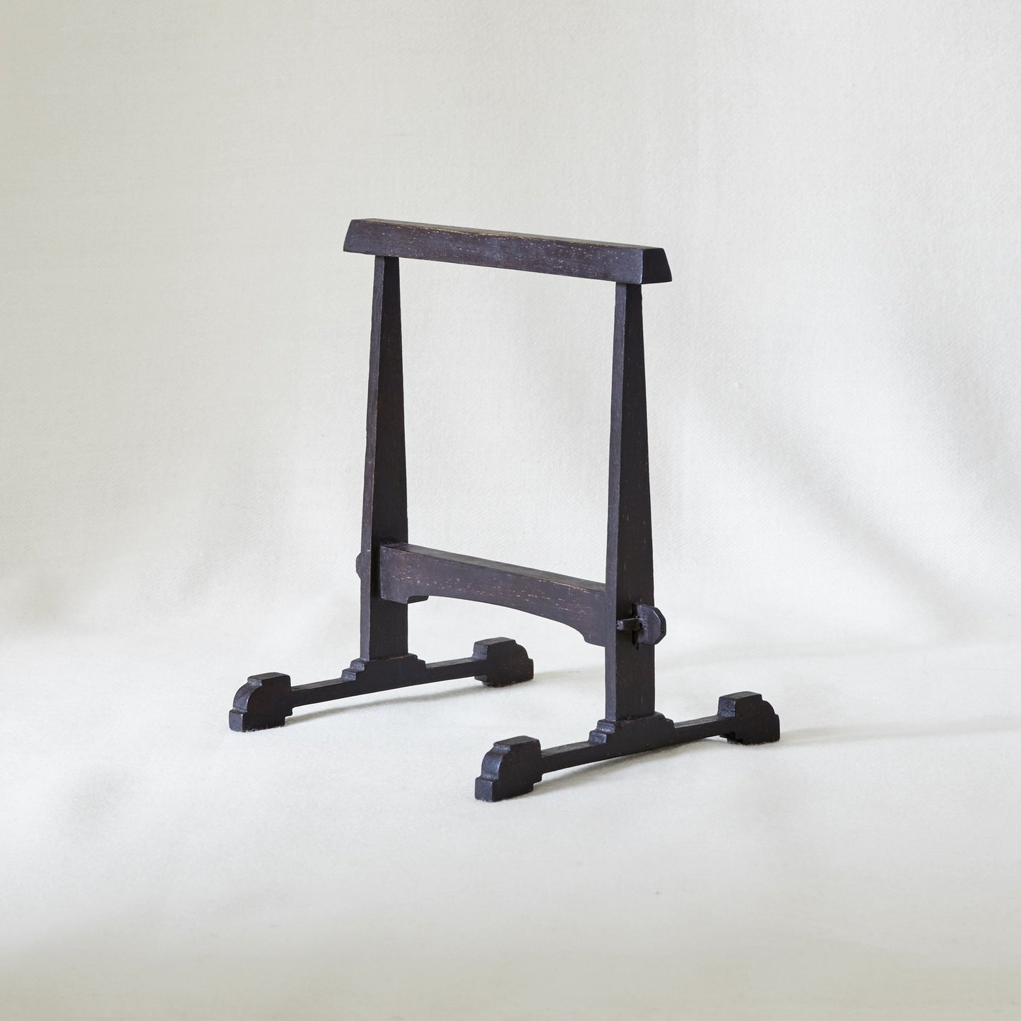 Easel Frame