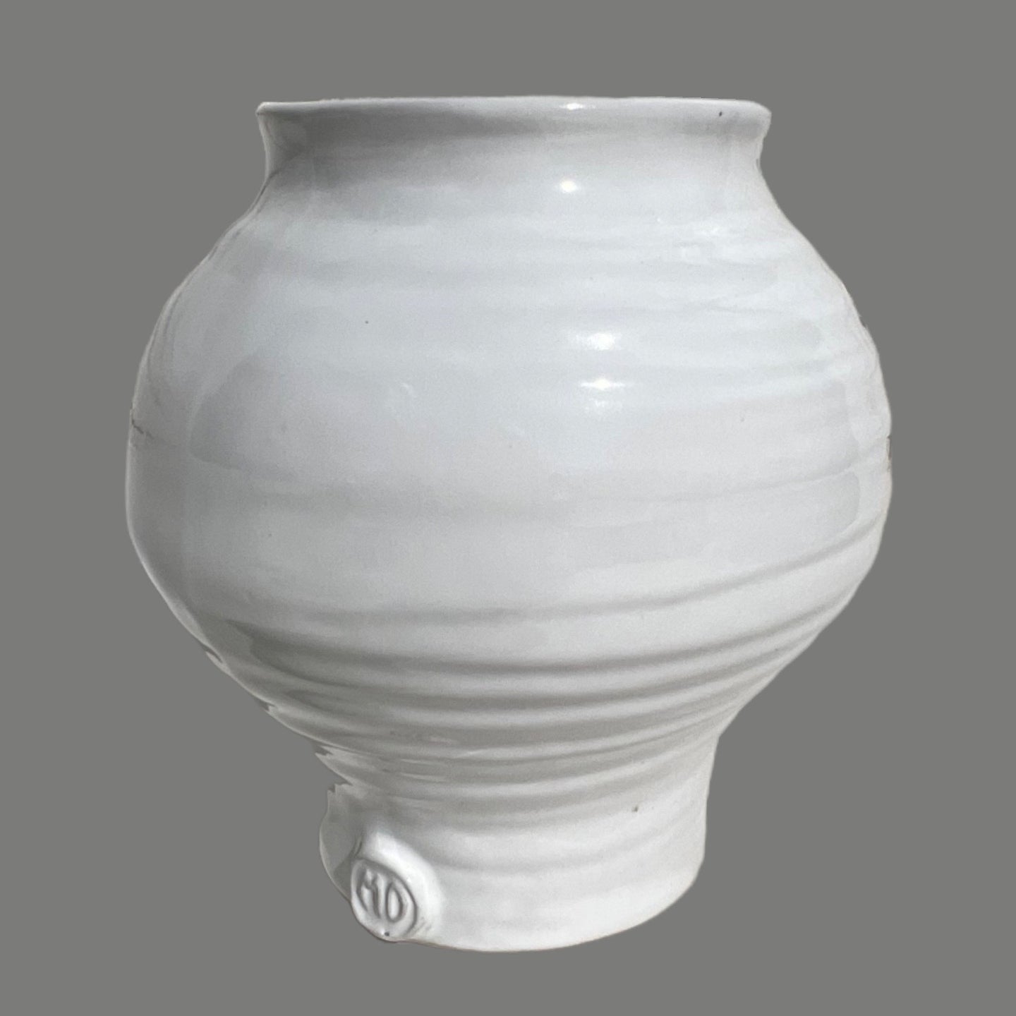 Montes Doggett Vases 810