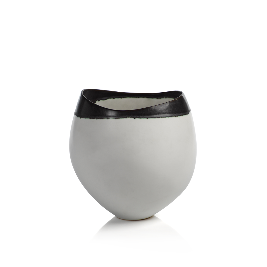Trento Eclipse Vase with Black Volcanic Rim