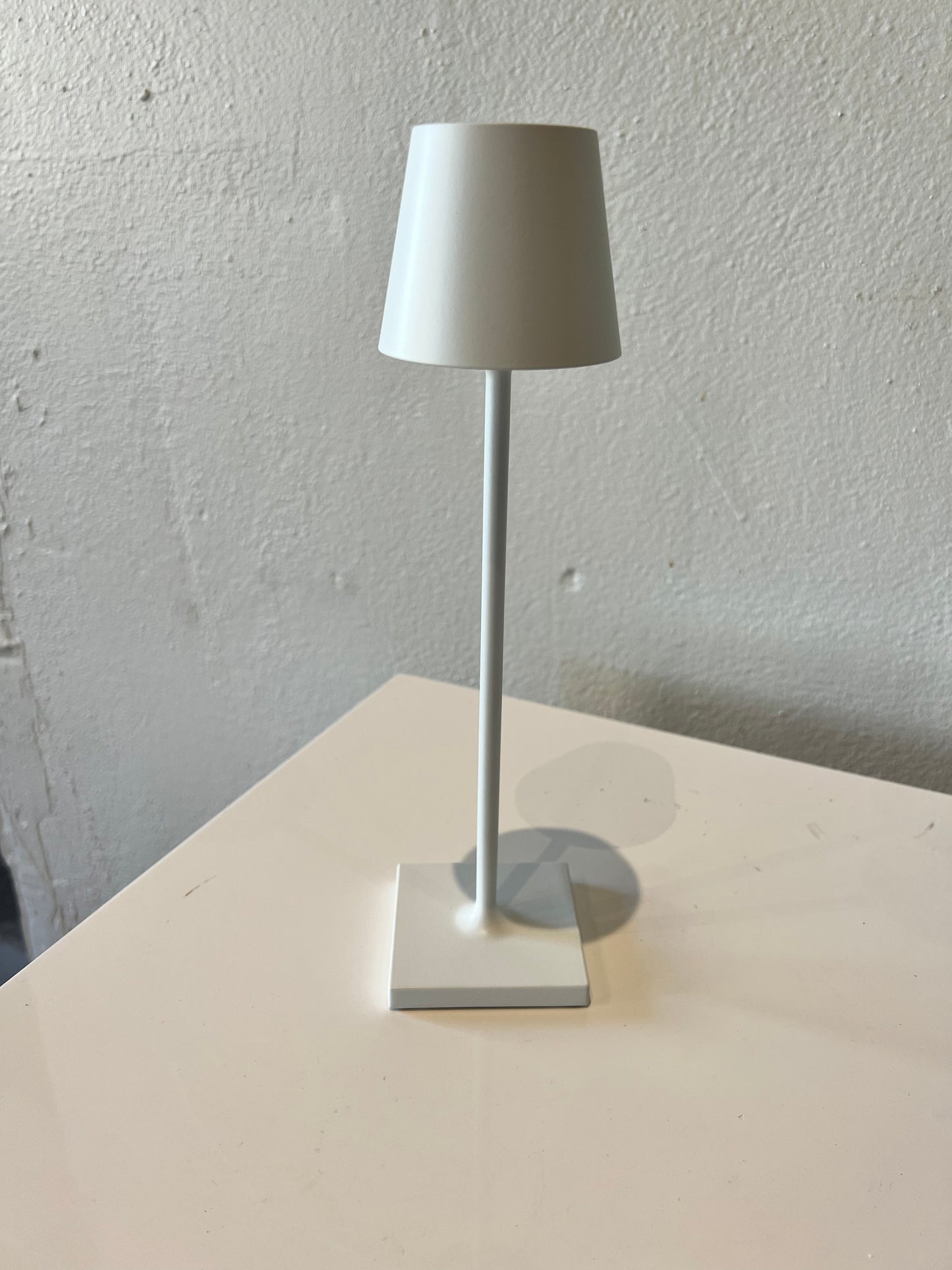 Cordless Micro Table Lamp