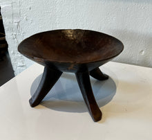 Load image into Gallery viewer, Wood Bowl with Feet

