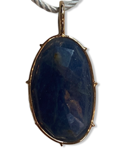 Load image into Gallery viewer, Blue Sapphire Harriett Stone
