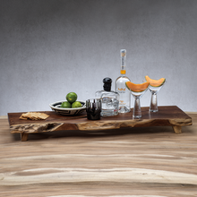 Load image into Gallery viewer, Madre de Cacao Wooden Serving Board
