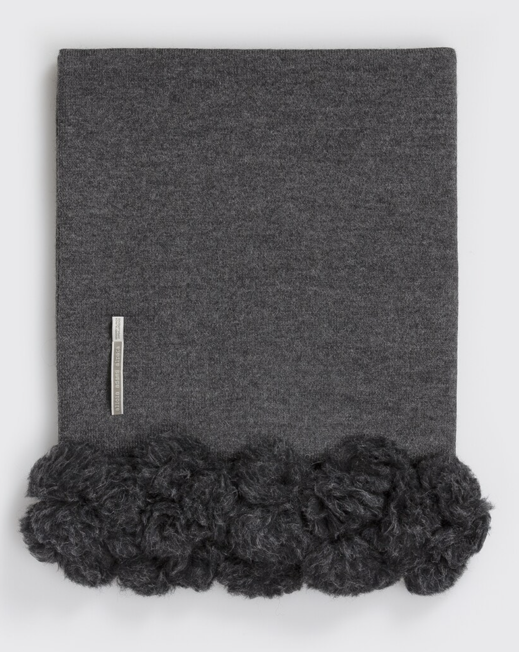 Dandi Throw