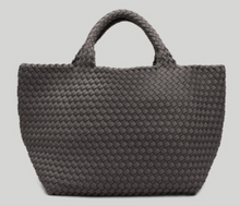 Load image into Gallery viewer, St Barths Medium Tote
